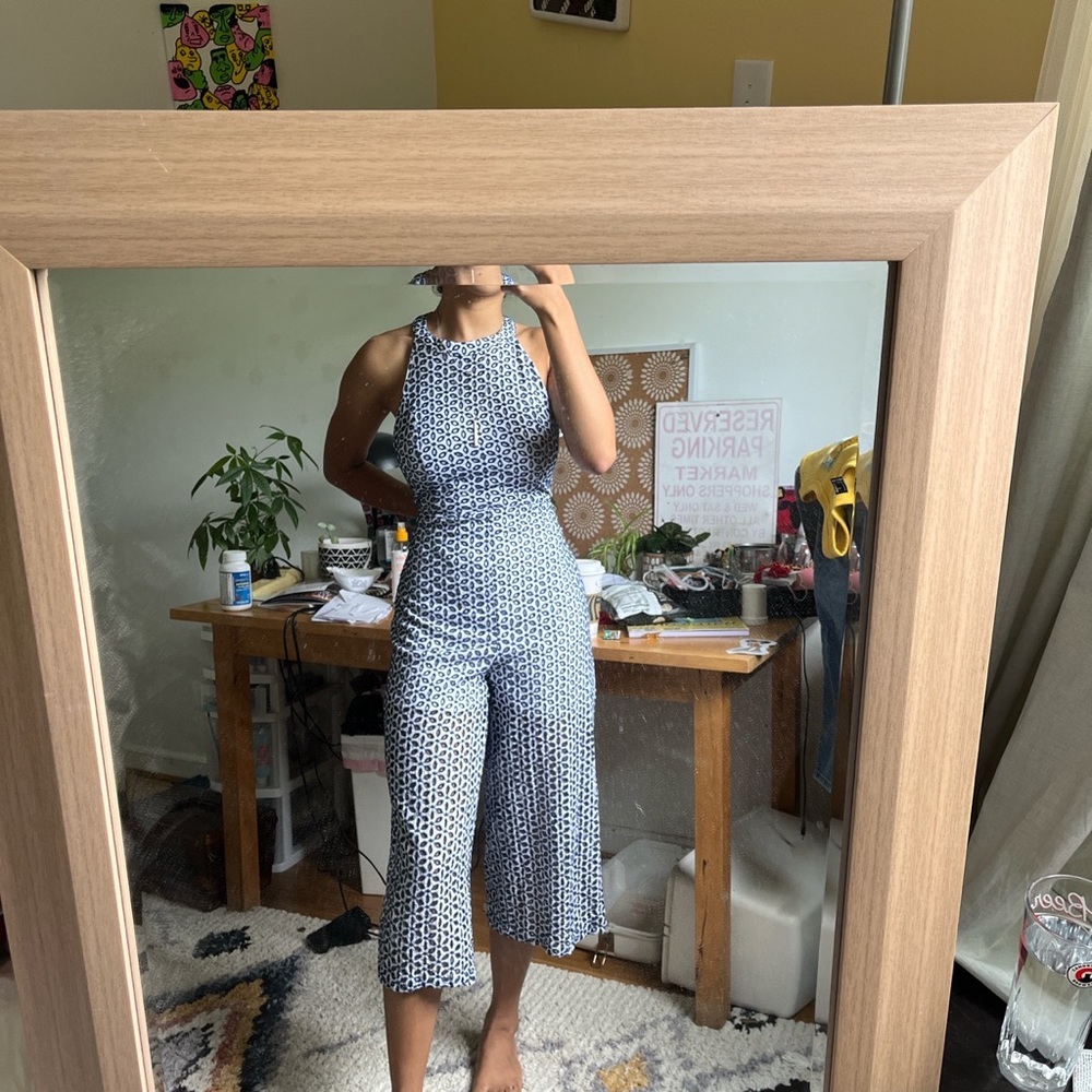 flower cutout capri romper